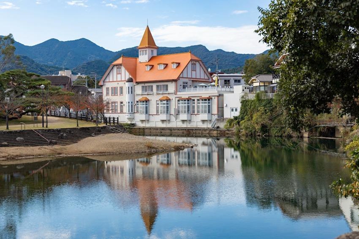 ▲湯快度假村（湯快リゾート）旗下飯店「嬉野溫泉嬉野館」，擁有大浴場、露天浴池等溫泉設施。　圖：佐賀縣觀光連盟╱提供