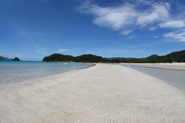 五島蛤濱海水浴場絕美的海景為當地代表性的景點之一。