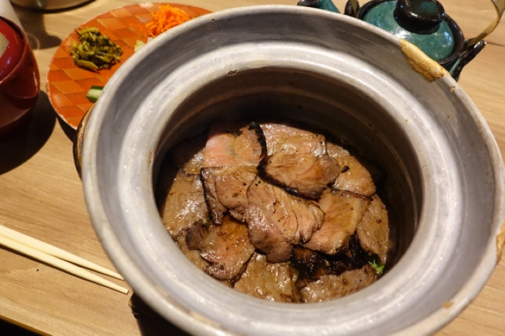 ▲豐後牛釜飯三吃，使用大分縣產的黑毛和牛，肉質鮮嫩多汁。　圖：Photo AC／來源